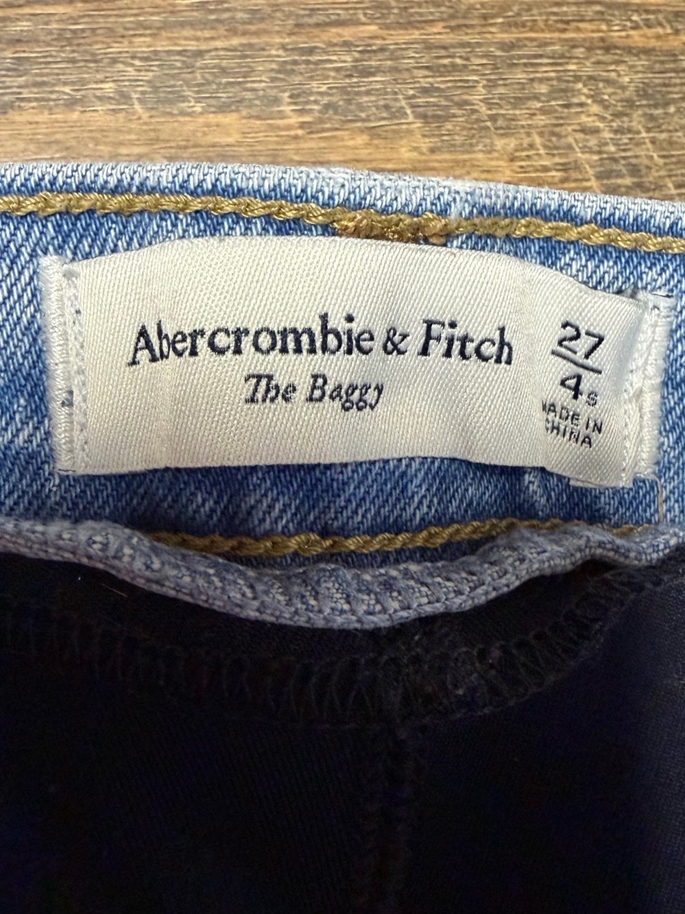 Abercrombie & Fitch “the baggy” Maternity Jeans Light Wash Straight Leg 27/4S - Picture 4 of 9